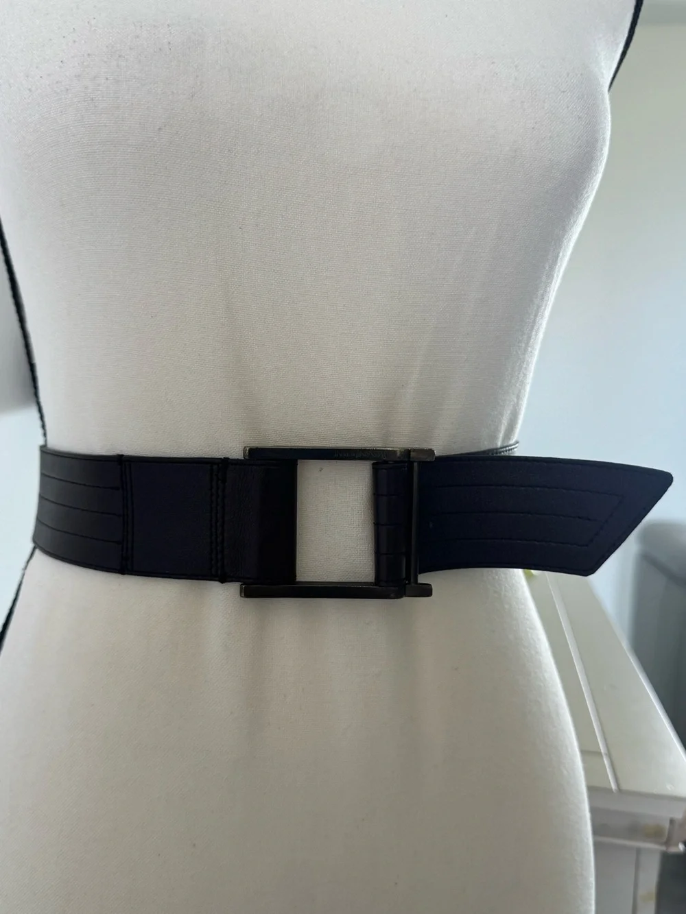 Yves Saint Laurent Black leather  - Belt with Square Buckle